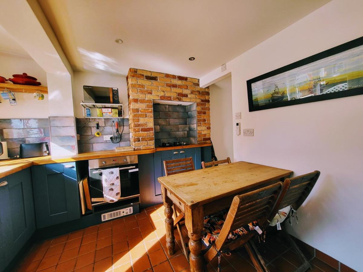 Hastings Old Town Tackleway Privileged Sea Views Whole House 3 Beds ภายนอก รูปภาพ