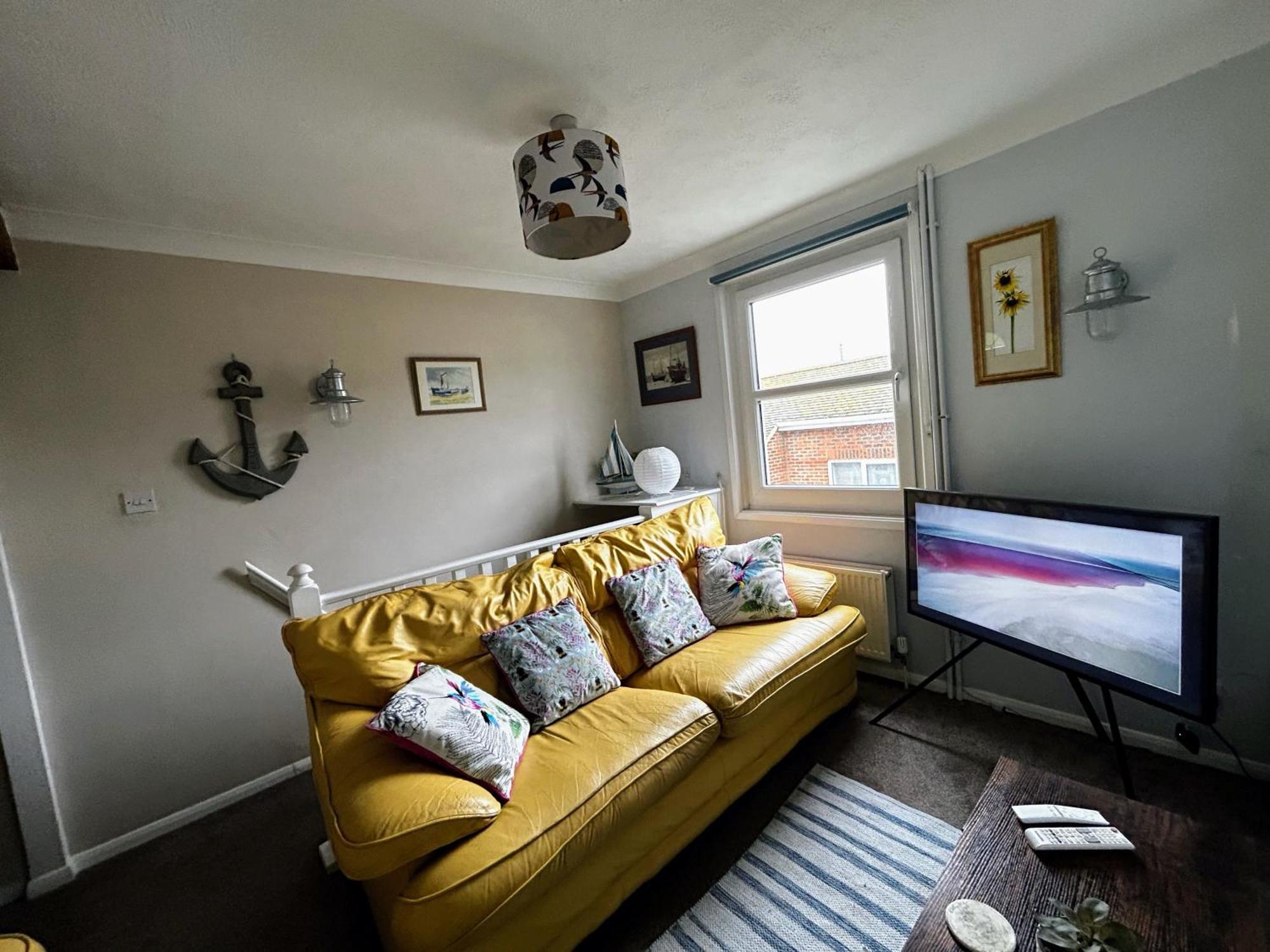 Hastings Old Town Tackleway Privileged Sea Views Whole House 3 Beds ภายนอก รูปภาพ